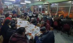 İzmir'de kahvehanede sahur geleneği 9 yıldır sürdürülüyor