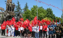 Gençlik ve Spor Bayramı Uşak'ta Coşkuyla Kutlandı