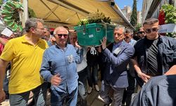 CHP Genel Başkanı Özel, Manisa'da cenaze törenine katıldı