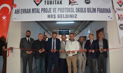 Demirci'de TÜBİTAK Bilim Fuarı düzenlendi