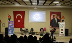 Domaniç'te "Bağımlılıkla Mücadelede Ailenin Önemi" konulu seminer düzenlendi