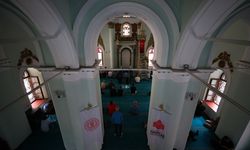 İzmir depreminde hasar gören asırlık cami restorasyonun ardından ibadete açıldı