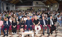 Kemalpaşa'da halk eğitimi merkezi koroları konser verdi