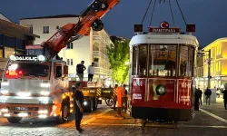Uşak’ta Nostaljik Tramvay Sürprizi: “İsmetpaşa” Caddeye İndi