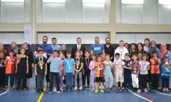 Gelenek Yaşıyor! Karahallı’da Çocuklar Ata Oyunlarında Buluştu