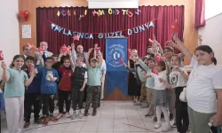 Minik Ellerle Renkli Takılar