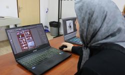 Sınıf arkadaşlarının "Selma teyzesi" meslek yüksekokulunu bitirdi