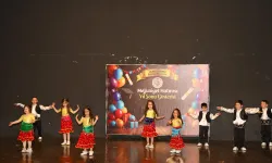 Elma Şekeri Gündüz Bakımevi Öğrencilerinden Renkli Gösteri