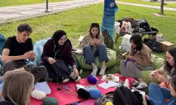 Telefonlar Kapandı, Sohbet Başladı