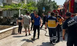 Uşak’ta 4 Katlı Binada Yangın! 3 Kişi Tahliye Edildi