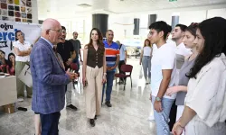 Rektör Savaş, Aday Öğrencilerle Bir Araya Geldi