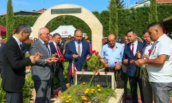 Uşak'ta 15 Temmuz dolayısıyla şehit kabirleri ziyaret edildi