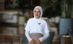 Babasının YKS çıkışında çiçekle karşıladığı öğrenci hayalindeki bölüme yerleşti