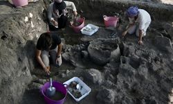 Çaltılar Höyük'teki kazı çalışması, 5300 yıl öncesi yaşama ışık tutuyor