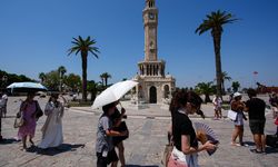 İzmir'de sıcak hava bunaltıyor
