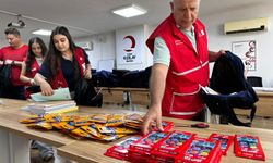 Kızılay'dan Manisalı öğrencilere kırtasiye desteği