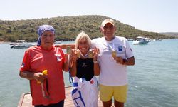 Muğla'da 89 ve 78 yaşındaki çift yüzme tutkularıyla gençlere ilham veriyor