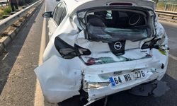 Yolcu Otobüsüyle Otomobil Çarpıştı: 3 Yaralı