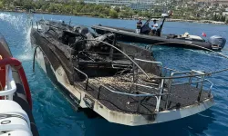 Bodrum'da teknede çıkan yangın söndürüldü