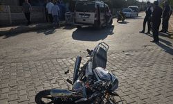 Afyonkarahisar'da hafif ticari araçla çarpışan motosikletin sürücüsü öldü