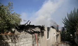 Fethiye'de yangın çıkan ev kullanılamaz hale geldi