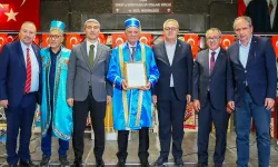 Uşak'ta 77 Yaşındaki Saat Ustası “Yılın Ahisi” Seçildi