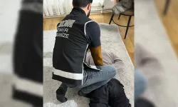 İzmir'de 30 yıl 3 ay hapis cezasıyla aranan hükümlü yakalandı