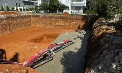 Uşak’ta İnşaatta Beton Pompası Kırıldı: 2 İşçi Yaralı