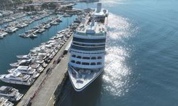 'Azamara Onward' kruvaziyeri Marmaris'e 650 turist getirdi