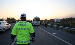 Denizli'de kamyonun çarptığı minibüsteki 1 kişi öldü