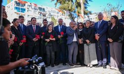 İzmir'de 2020'deki depremin yıl dönümü dolayısıyla anma düzenlendi