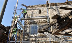 İzmir'in 'hayalet köyü' Lübbey'deki tarihi cami restore ediliyor
