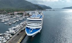 Marmaris'e 'Silver Muse' kruvaziyeriyle 580 turist geldi