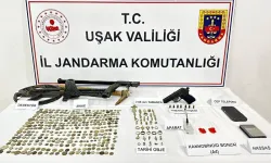 Eşme'de Tarihi Sikke, Uyuşturucu ve Silah Ele Geçirildi