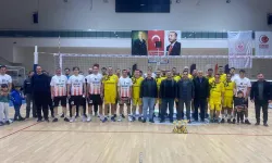 Uşak’ta Kamu Kurumları Voleybolda Kapıştı!