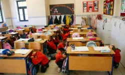Okullarda afetlere karşı eş zamanlı tatbikat yapıldı