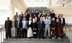 Rektör Savaş, Filistinli Tıp Öğrencileriyle Bir Araya Geldi