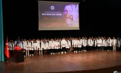 Uşak Üniversitesi Tıp Fakültesi İlk Mezunlarını Verdi