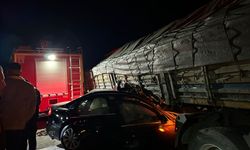 Tır ile Otomobi Çarpıştı; 2 Kişi Öldü, 2 Kişi Yaralandı