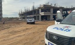 Efeler'de inşaattan düşen işçi yaralandı