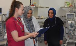 Prematüre ünitesinin Sibel ablası, 34 yıldır bebeklerin hayatına dokunuyor