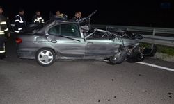 Tıra Arkadan Çarpan Otomobilin Sürücüsü Öldü