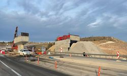 Uşak'ta üst geçit inşaatından düşen Dursun G. öldü