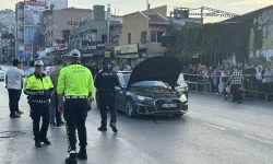 İzmir'de otomobile düzenlenen silahlı saldırıda 1 kişi ağır yaralandı