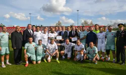 Uşakspor ve Öğretmenler 24 Kasım’da Dostluk İçin Sahada!