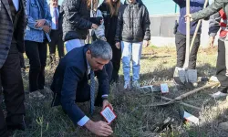 Uşak’ta Şehitler ve Gazze İçin Fidanlar Toprakla Buluştu