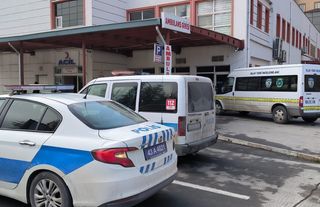 Kütahya'da Emekli Polis İki Sağlık Görevlisini Rehin Aldı!