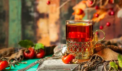 Böbrek ve Hipertansiyon Hastaları İçin Tehlike Çanları: Bitki Çayları Zehirleyebilir!