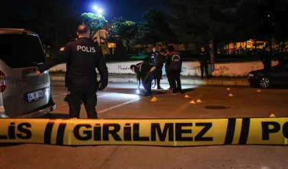 İzmir'de eğlence mekanında çıkan silahlı kavgada 7 kişi yaralandı