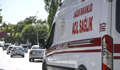 İzmir'de taksiyle çarpışan motosikletin sürücüsü öldü